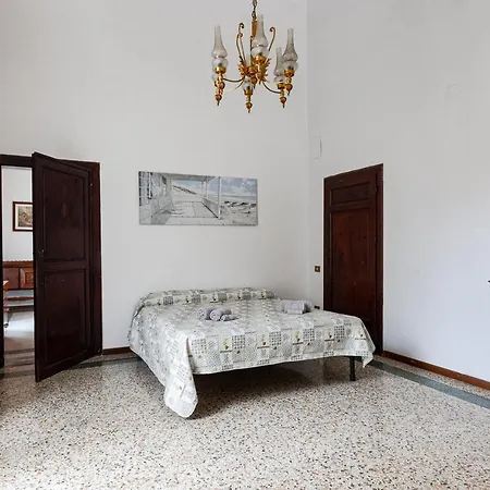 Apartment Elegante In Centro A Pisa